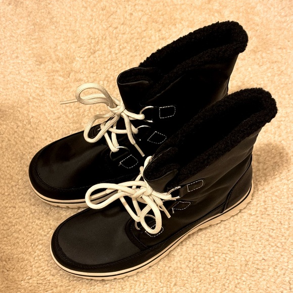 NIB Merona Women’s Marika Boots Size 7 - Picture 1 of 10